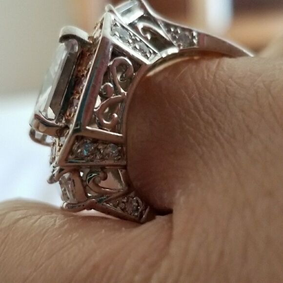 SHOW STOPPER!!!HEIRLOOM RING WITH AAA QUALITY CZS - Picture 3 of 8